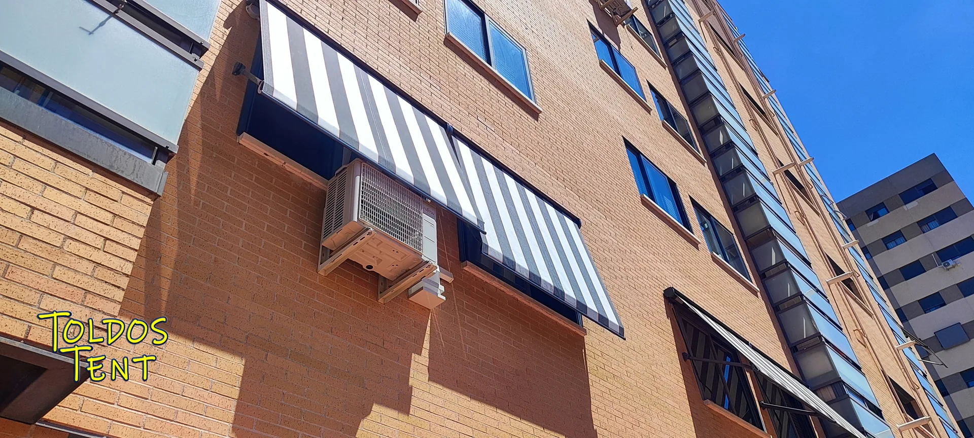 toldo-punto-recto-con-cofre-parla-06