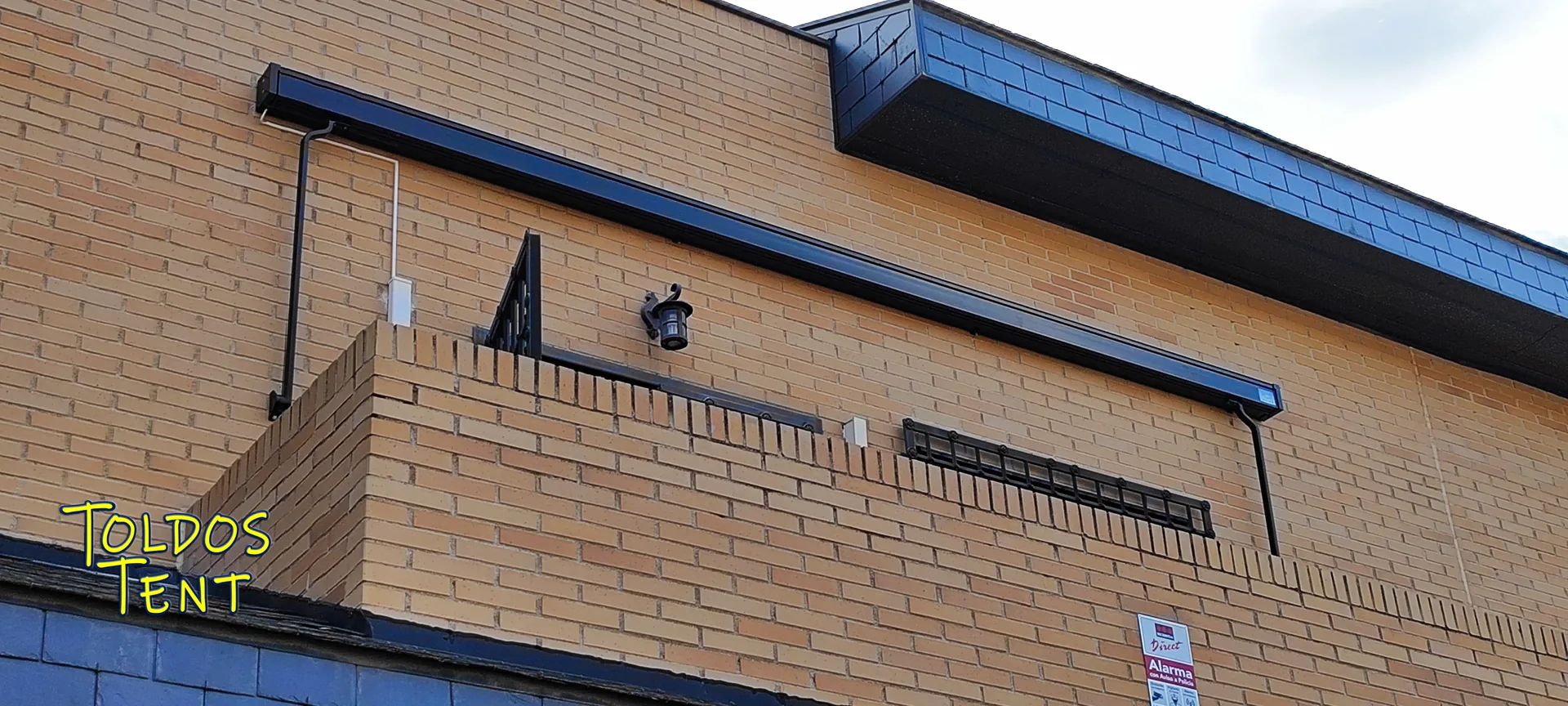 toldo-punto-recto-con-cofre-parla-11