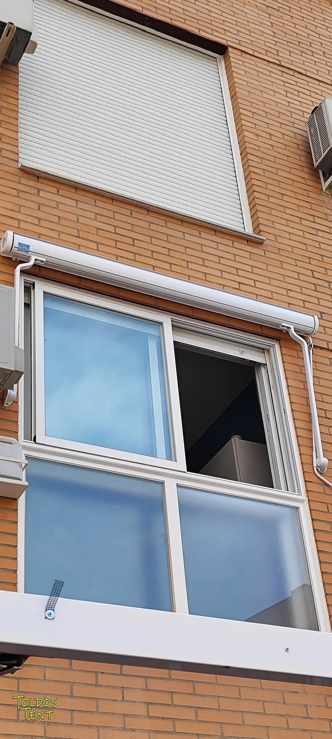 toldo-punto-recto-con-cofre-parla-14